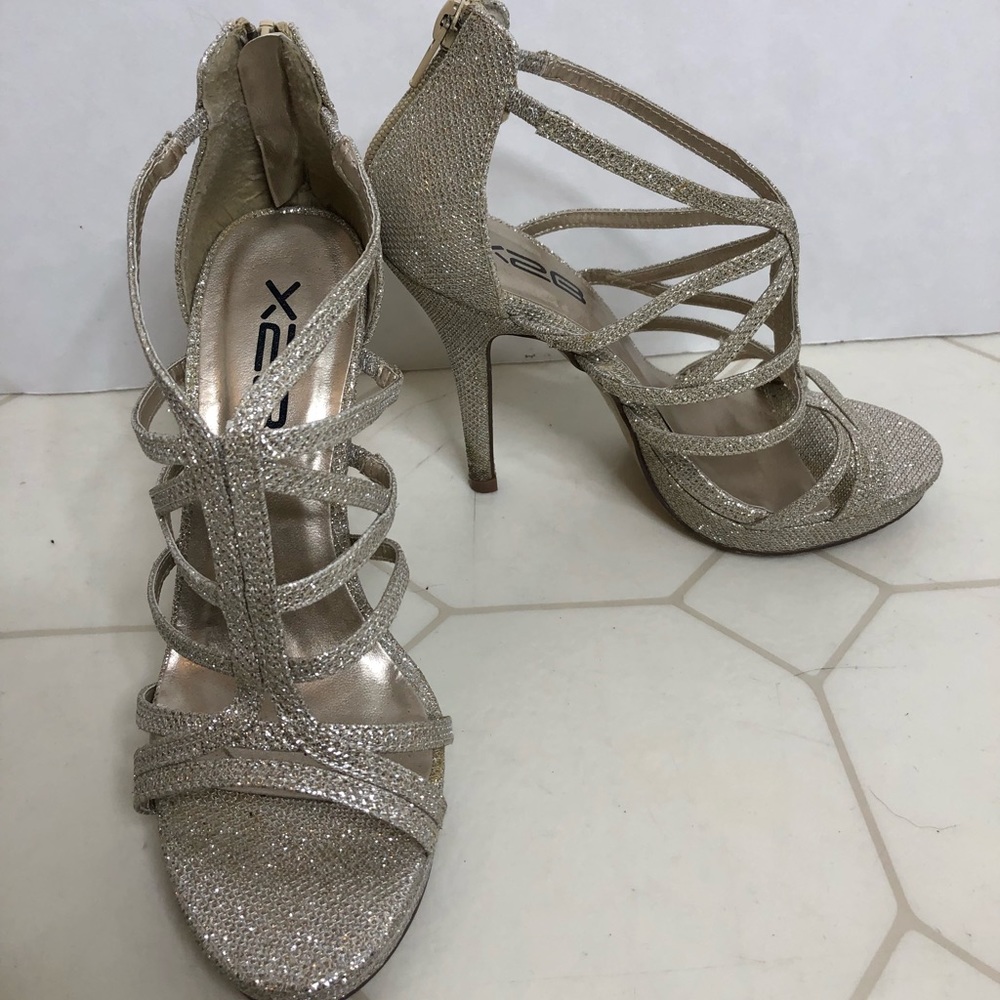 X2B Women’s Shoes